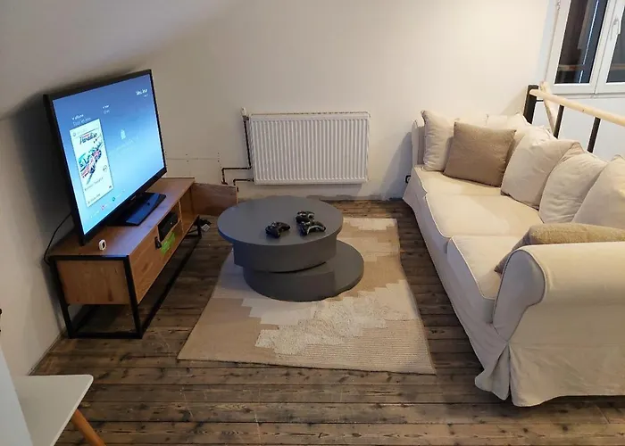 Maison Bord De Marne Pour 10 Personnes Avec Jacuzzi