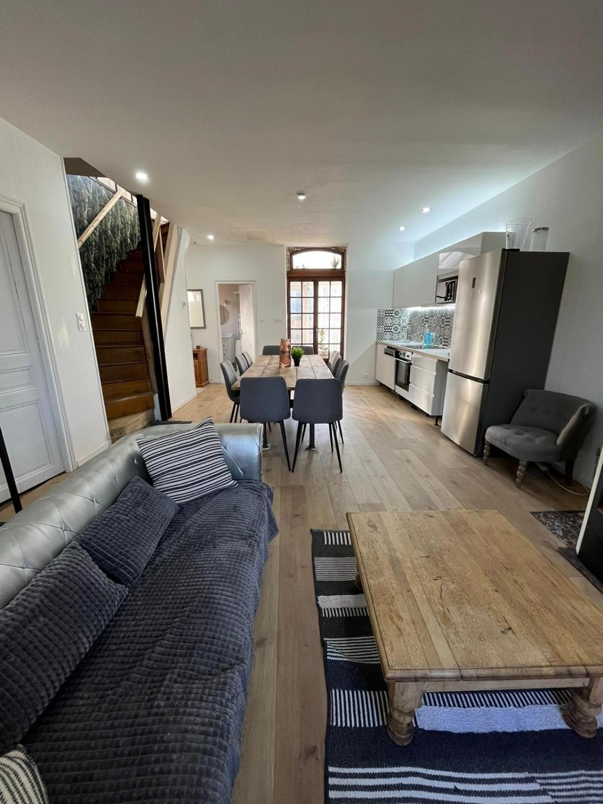 Hébergement de vacances Maison Bord De Marne Pour 10 Personnes Avec Jacuzzi *