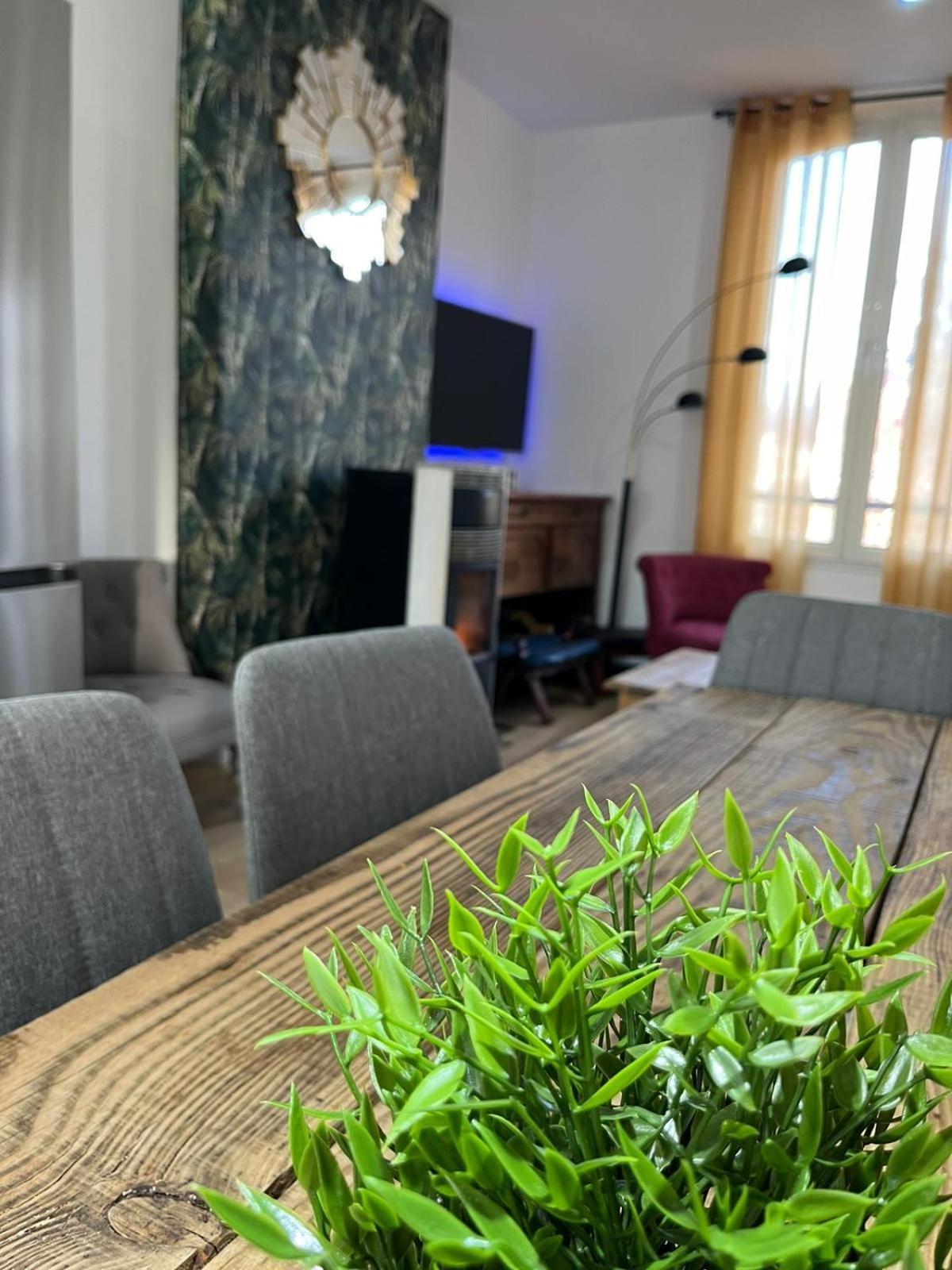 Maison Bord De Marne Pour 10 Personnes Avec Jacuzzi *